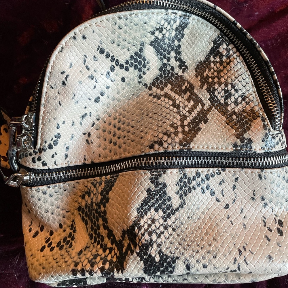 Like new steve madden mini backpack